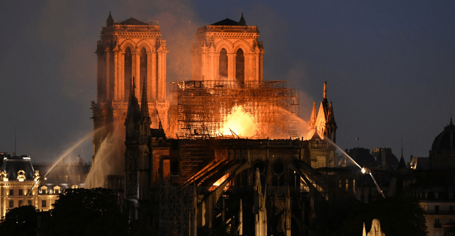 Notre-Dame Brûle : le long métrage de Jean-Jacques Annaud
