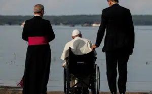 Le Pape François laisse entrevoir une future démission