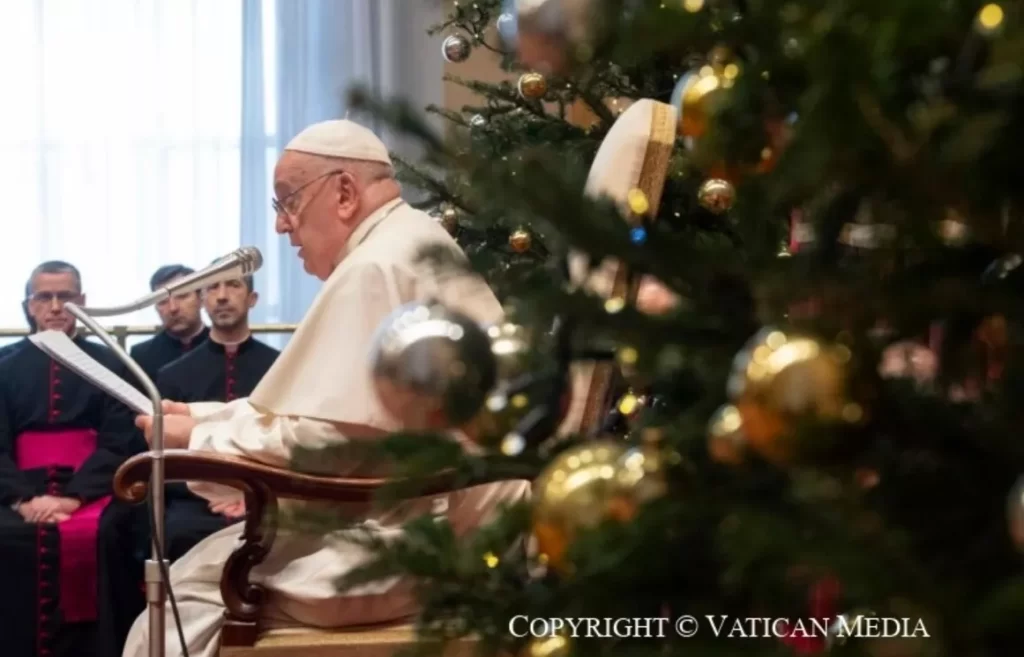 Le Pape François présente ses vœux au corps diplomatique