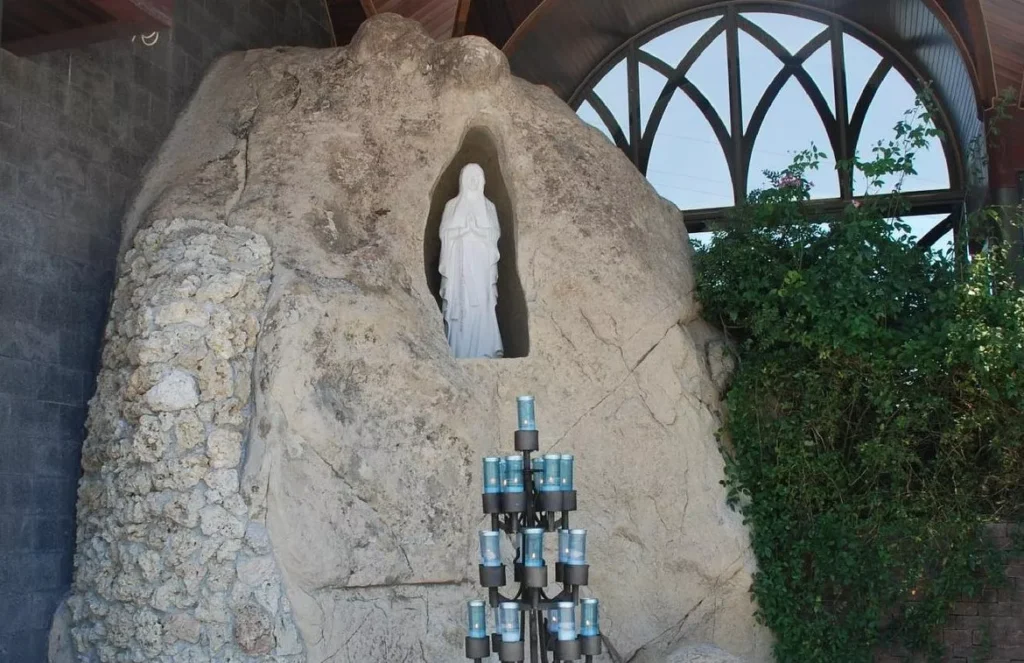 Le culte de Notre-Dame du Rocher, en Calabre, est autorisé