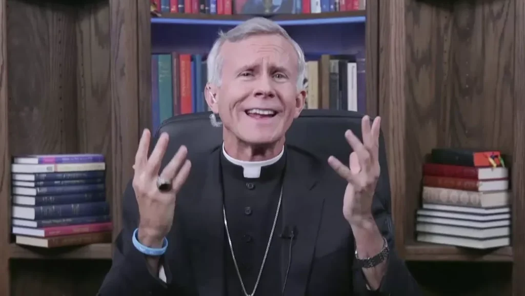 Mgr Strickland lance un avertissement : l’Église catholique face à une infiltration silencieuse