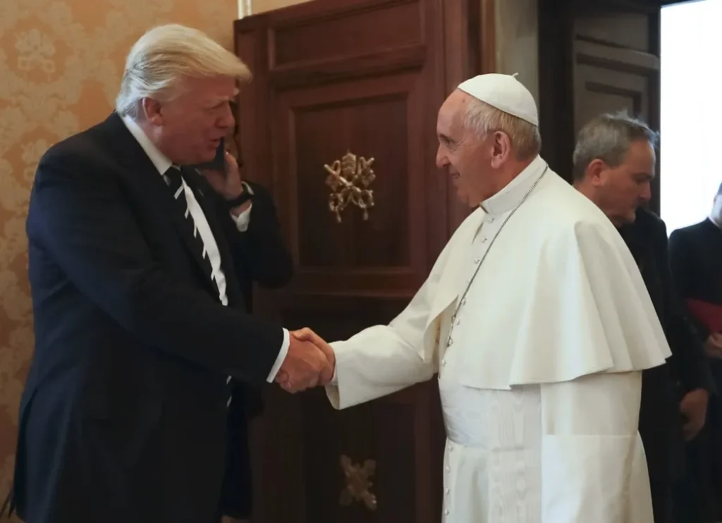 Le Vatican et Donald Trump : une volonté de dialogue malgré les divergences passées