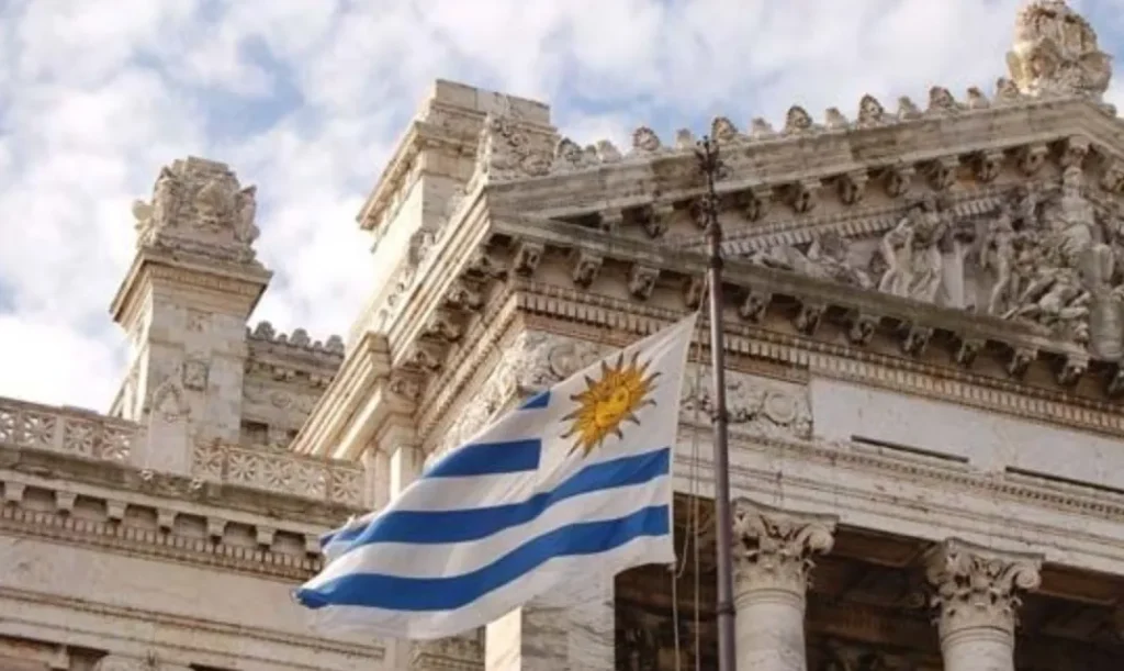 L’Uruguay sur le point d’adopter l’euthanasie : une bataille pour la défense de la vie