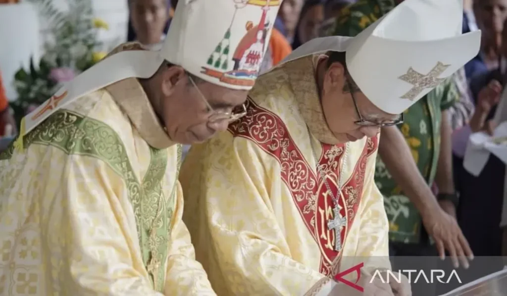 Une nouvelle église catholique a été construite en seulement quatre mois en Indonésie.