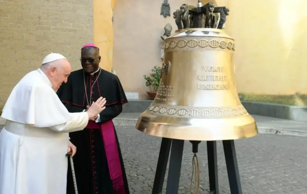 Cloche de la Vie : Le symbole de San Remo pour les enfants avortés