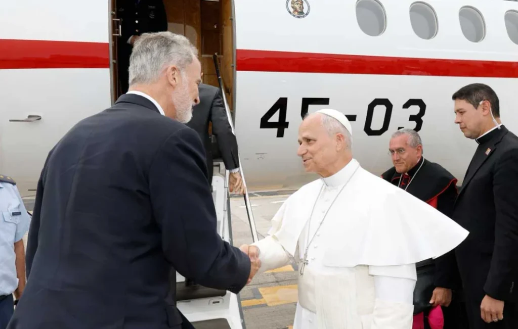 articles 9 Le roi Felipe VI prête son avion au pape Léon XIV pour rentrer à Rome