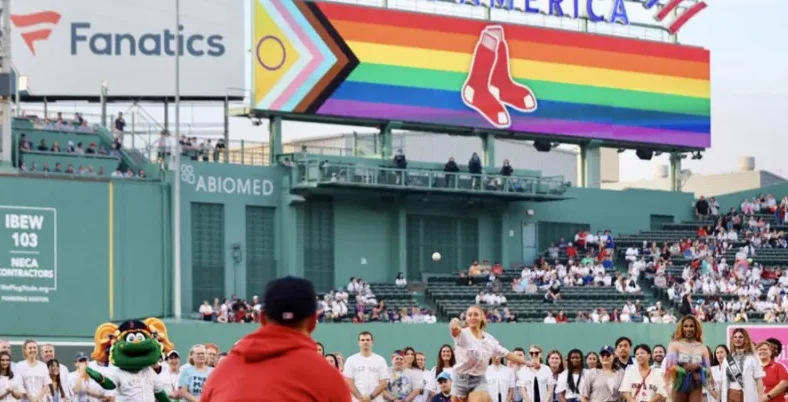 articles 16 Les Texas Rangers privilégient une nuit de la foi et de la famille face au mois des fiertés