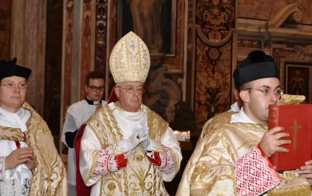 articles 16 Mgr Guido Pozzo plaide pour une messe en latin dans chaque cathédrale