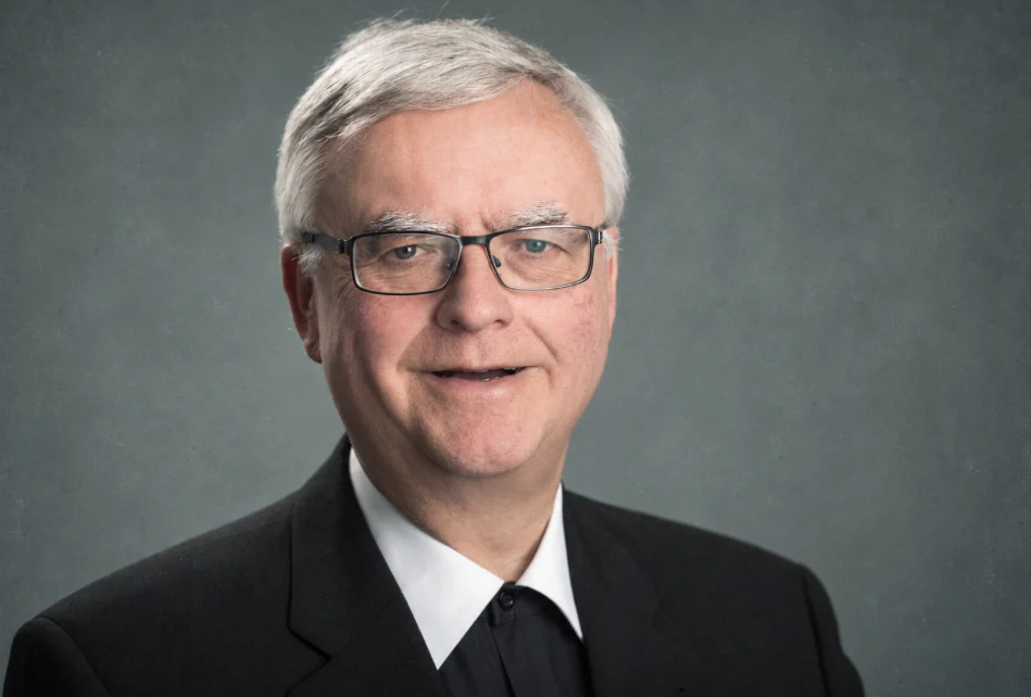 AfD : l’archevêque de Berlin assume le risque de perdre des fidèles pour défendre la dignité humaine