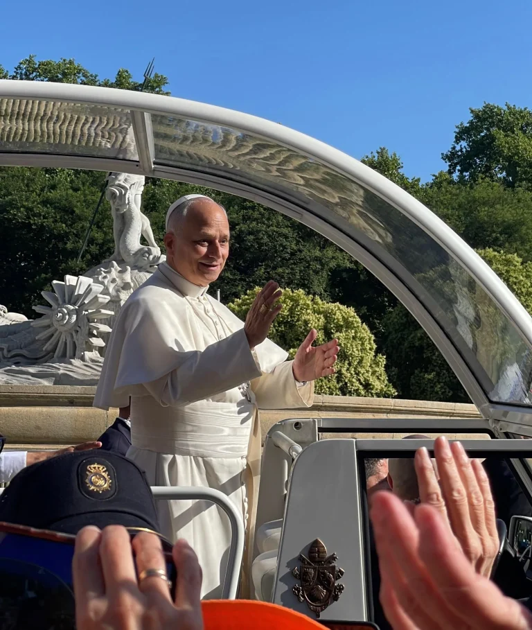 Léon XIV en France : Emmanuel Macron n’assistera à aucune messe du pape