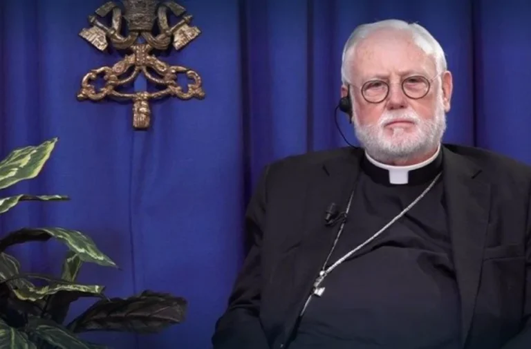 Accord secret entre le Vatican et la Chine : « des imperfections sont évidentes » ! Mgr Gallagher reconnaît les limites du texte