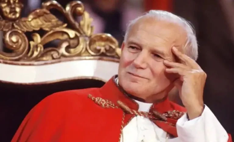 « N’ayez pas peur ! » : il y a 48 ans, saint Jean-Paul II lançait un appel qui devrait encore résonner dans toute la France !