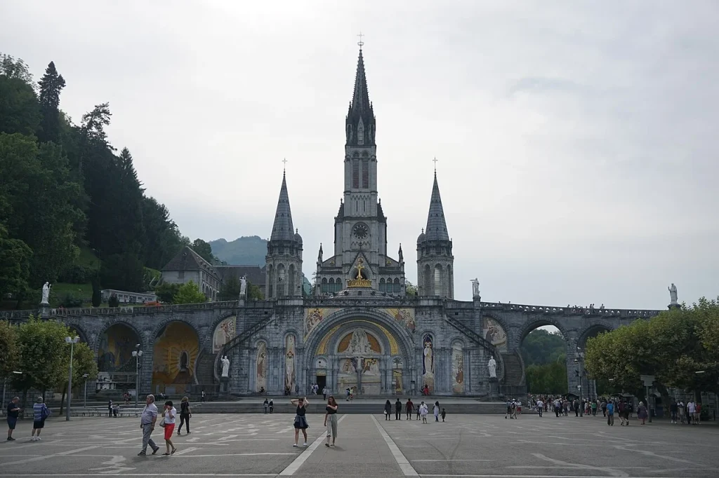 À Lourdes, 37 heures de garde à vue pour un pèlerin catholique palestinien