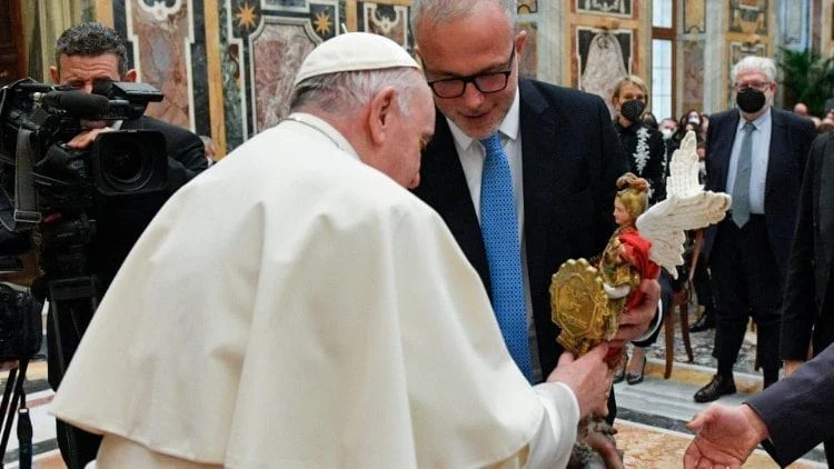 Le Pape : La fiscalité doit favoriser la redistribution des richesses
