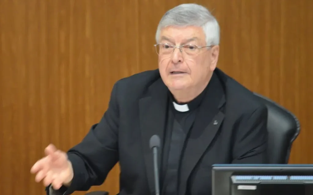 Le célibat des prêtres n&rsquo;est pas une loi divine mais favorise la sainteté