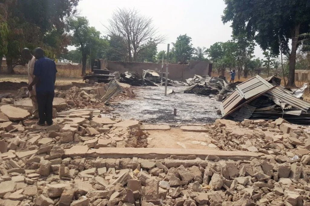 Nigeria : Des hommes armés ont pris d’assaut une église
