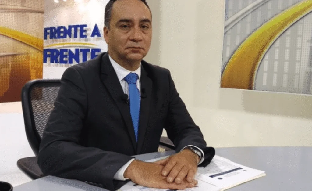 Le Salvador inculpe l’ancien président pour le meurtre de six jésuites