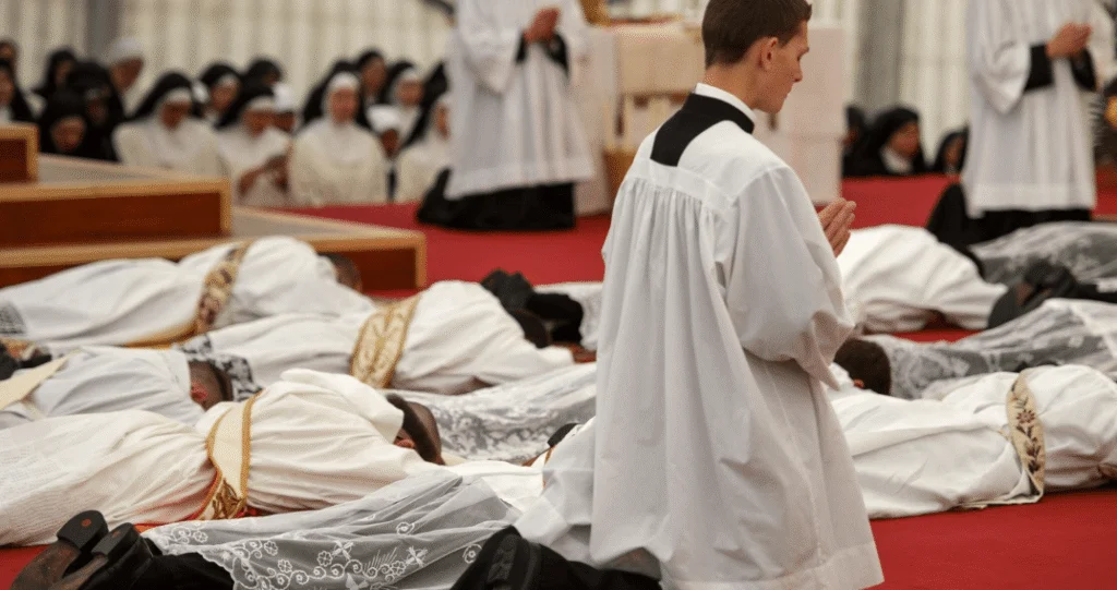 La Fraternité Saint-Pie X franchit le cap des 700 membres sacerdotaux
