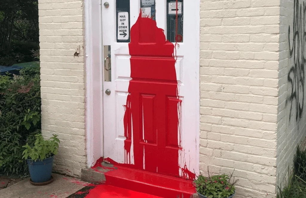 Un centre pour femmes enceintes vandalisé à Washington