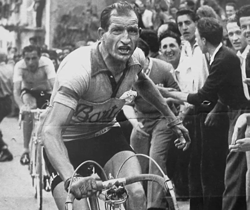 Le cycliste italien Gino Bartali bientôt béatifié ?
